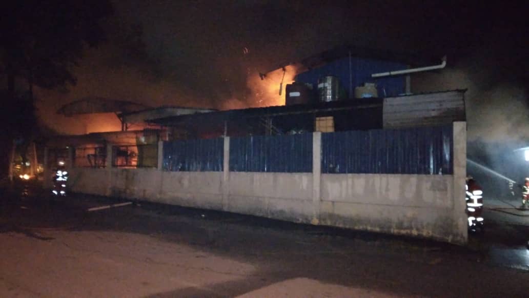 大都会/慈济资源回收中心发生火患