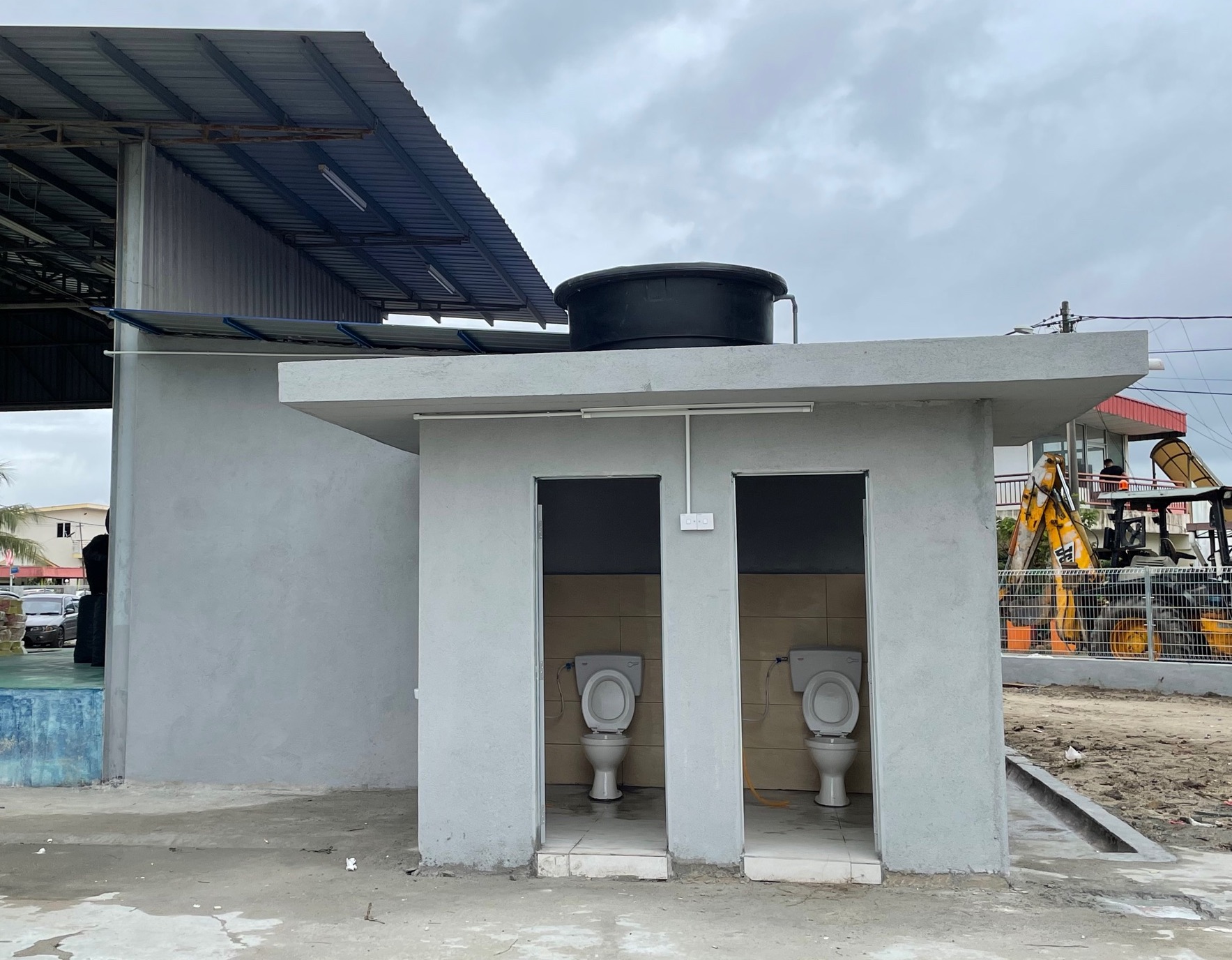 大都会:李金狮村获17.4万提升篮球场/8图