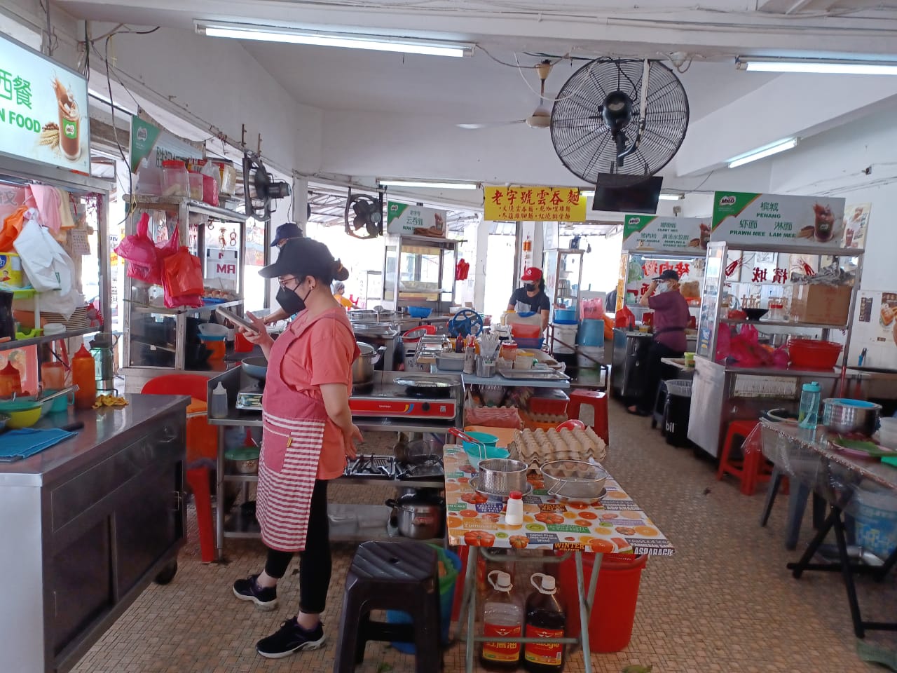 大都会/民众进入任何有在营运的建筑物,请记得扫描MySejahtera