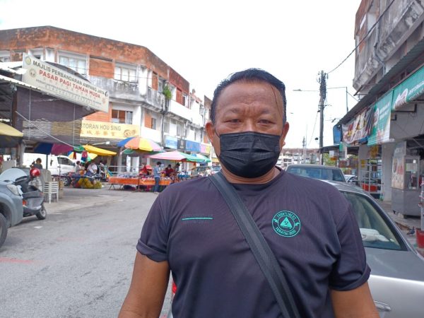 大都会/民众进入任何有在营运的建筑物,请记得扫描MySejahtera