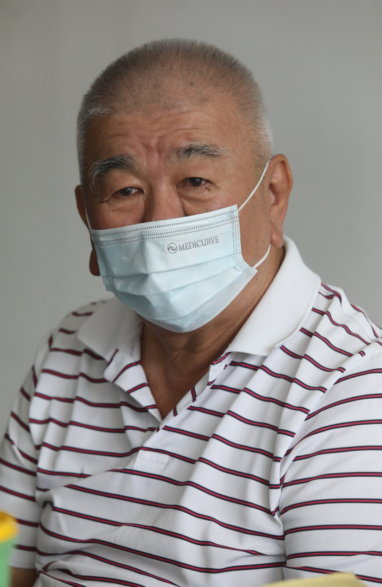 大都会/跟进甲洞花园建业路停车乱象