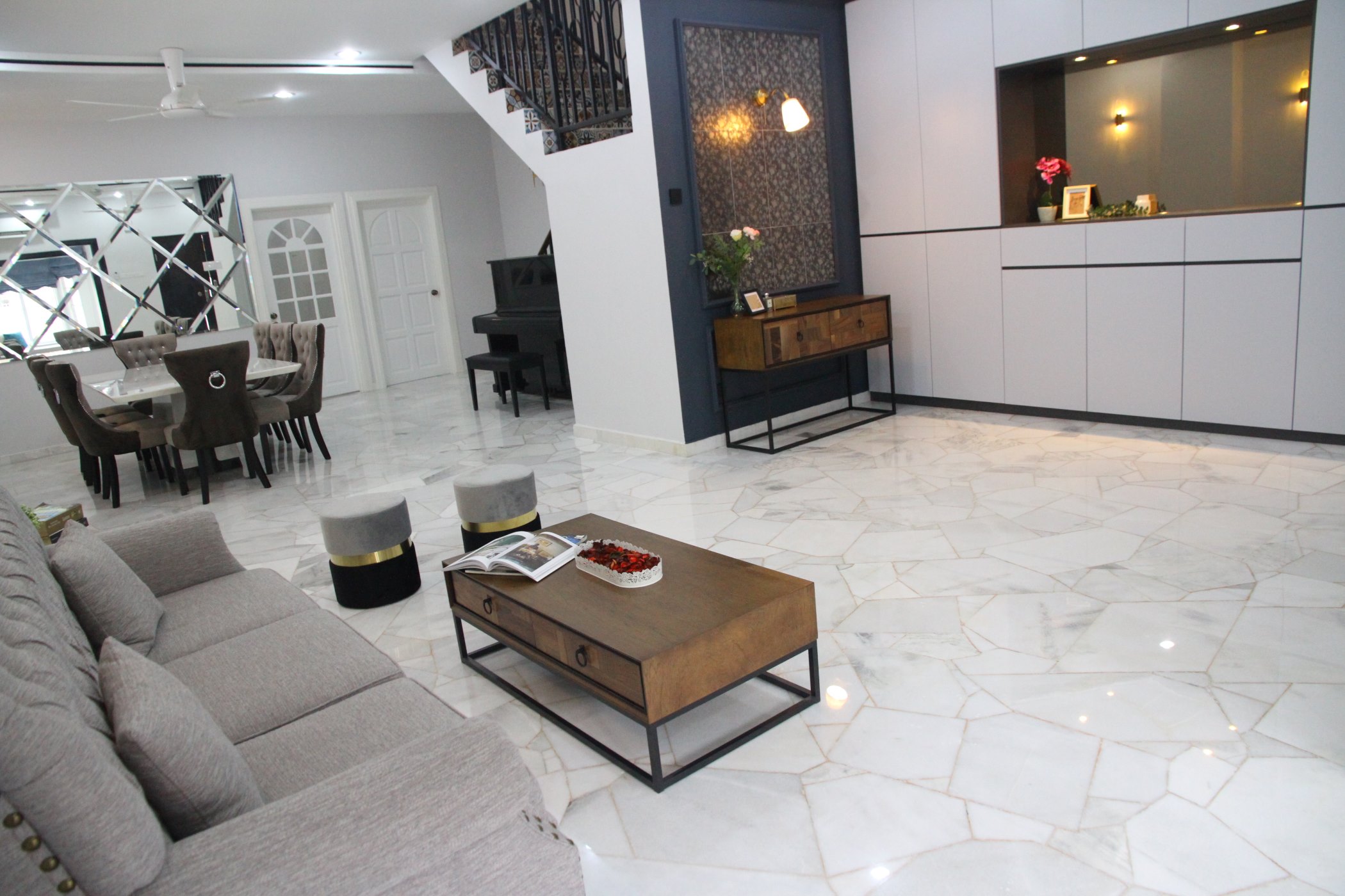 奇门罕馆--隆雪家具公会(18/11见报)