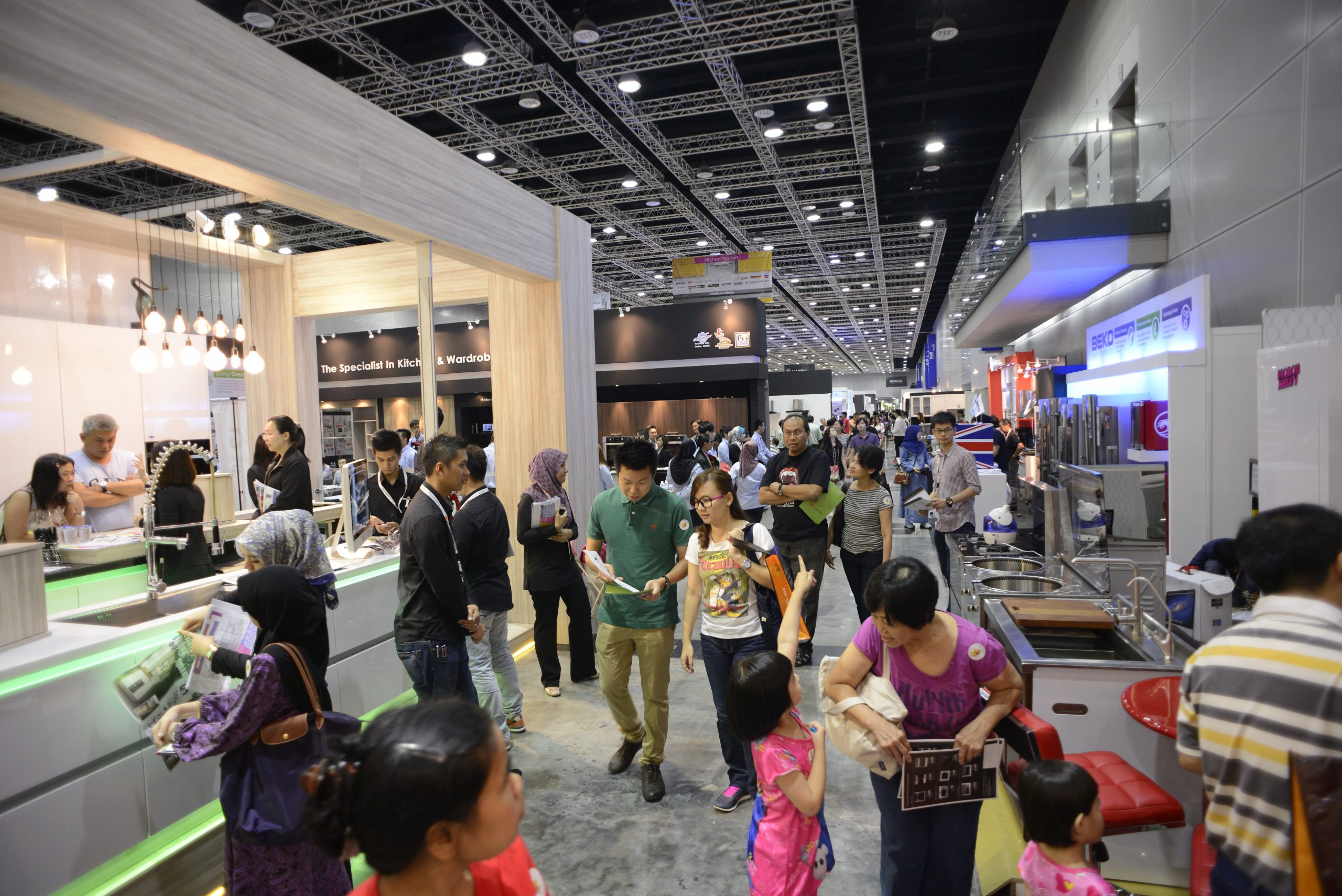 奇门罕馆--隆雪家具公会(18/11见报)