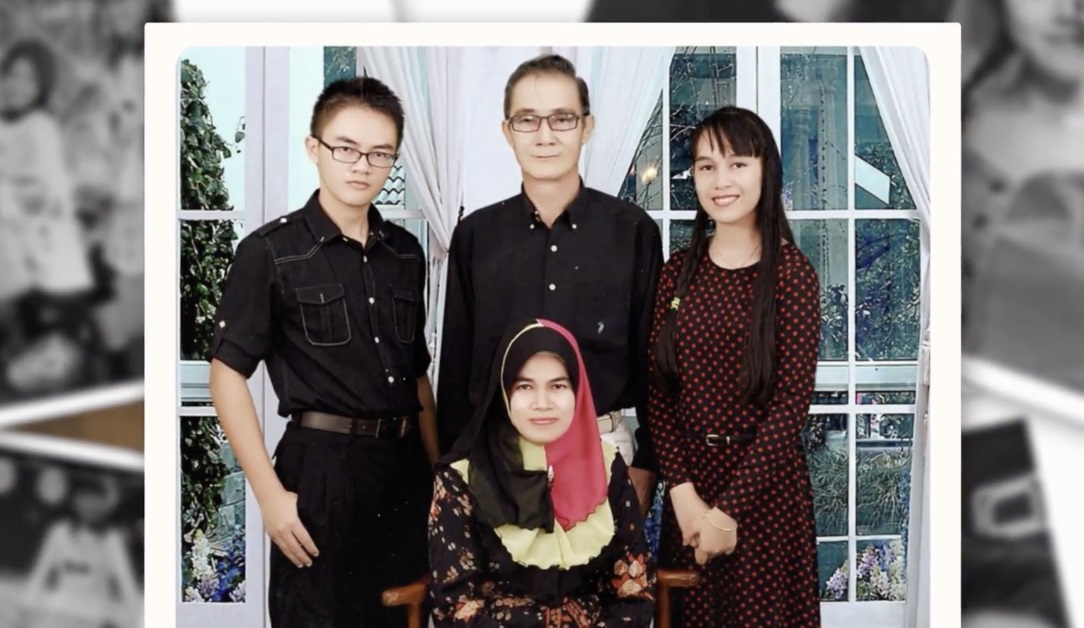 女主播直播施展多语天份 网赞“大马国民女儿”