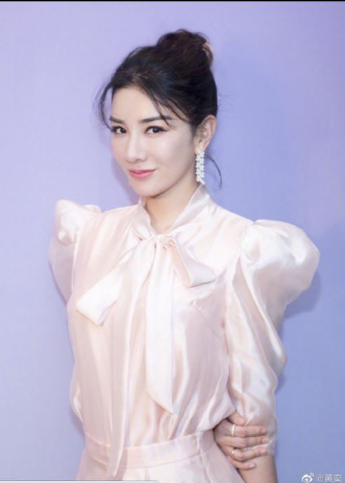 娱圈技校?|《学会营》取代《创造营》 网调侃塌房不怕没工作