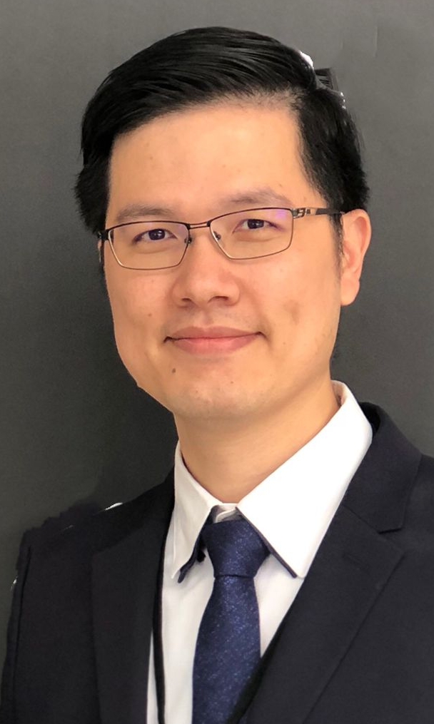 封面(大都会)华小低年级学生返校/多图