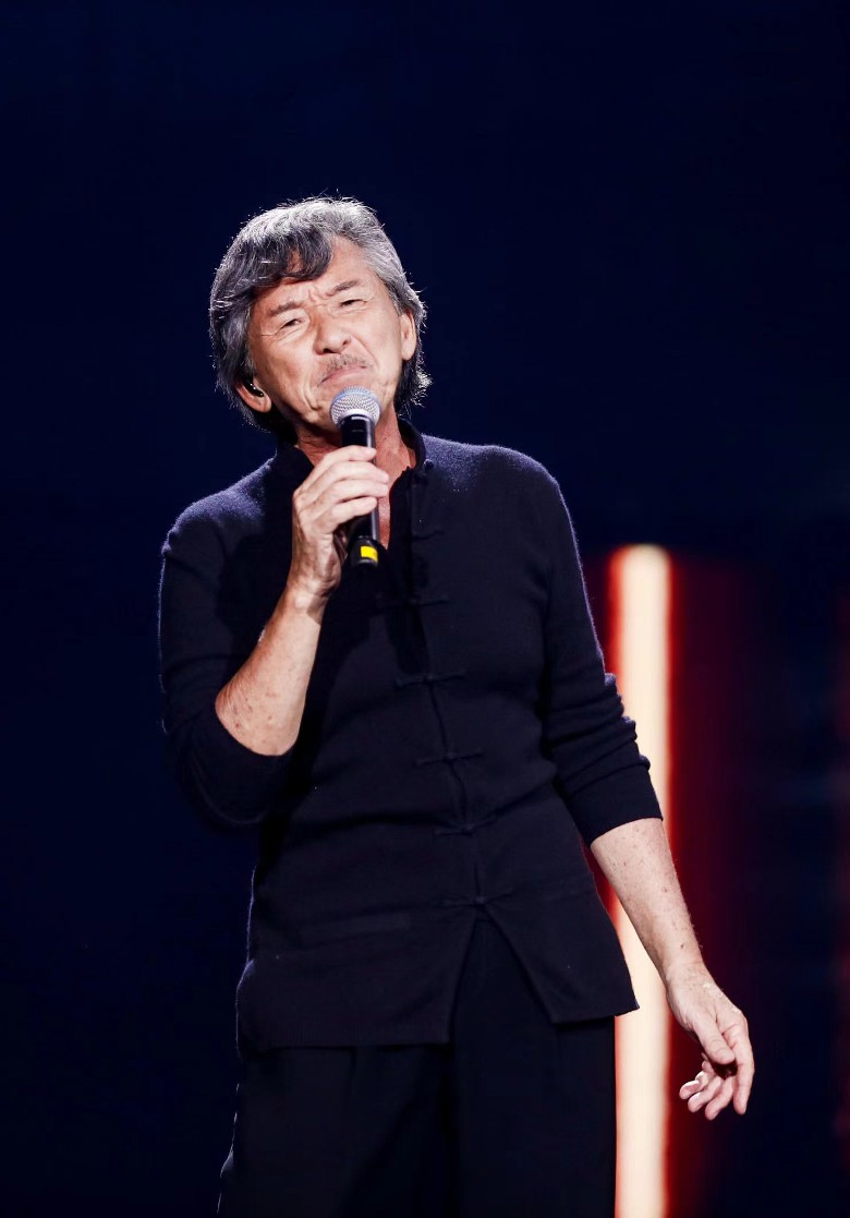 左耳听力受损仍坚持唱  林子祥获封YYDS不知何意