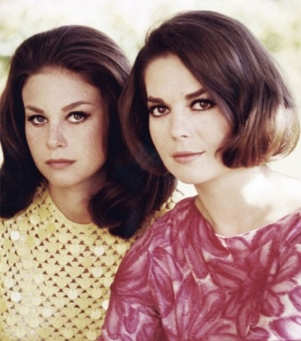 已故男星寇克道格拉斯 被指控性侵未成年女星