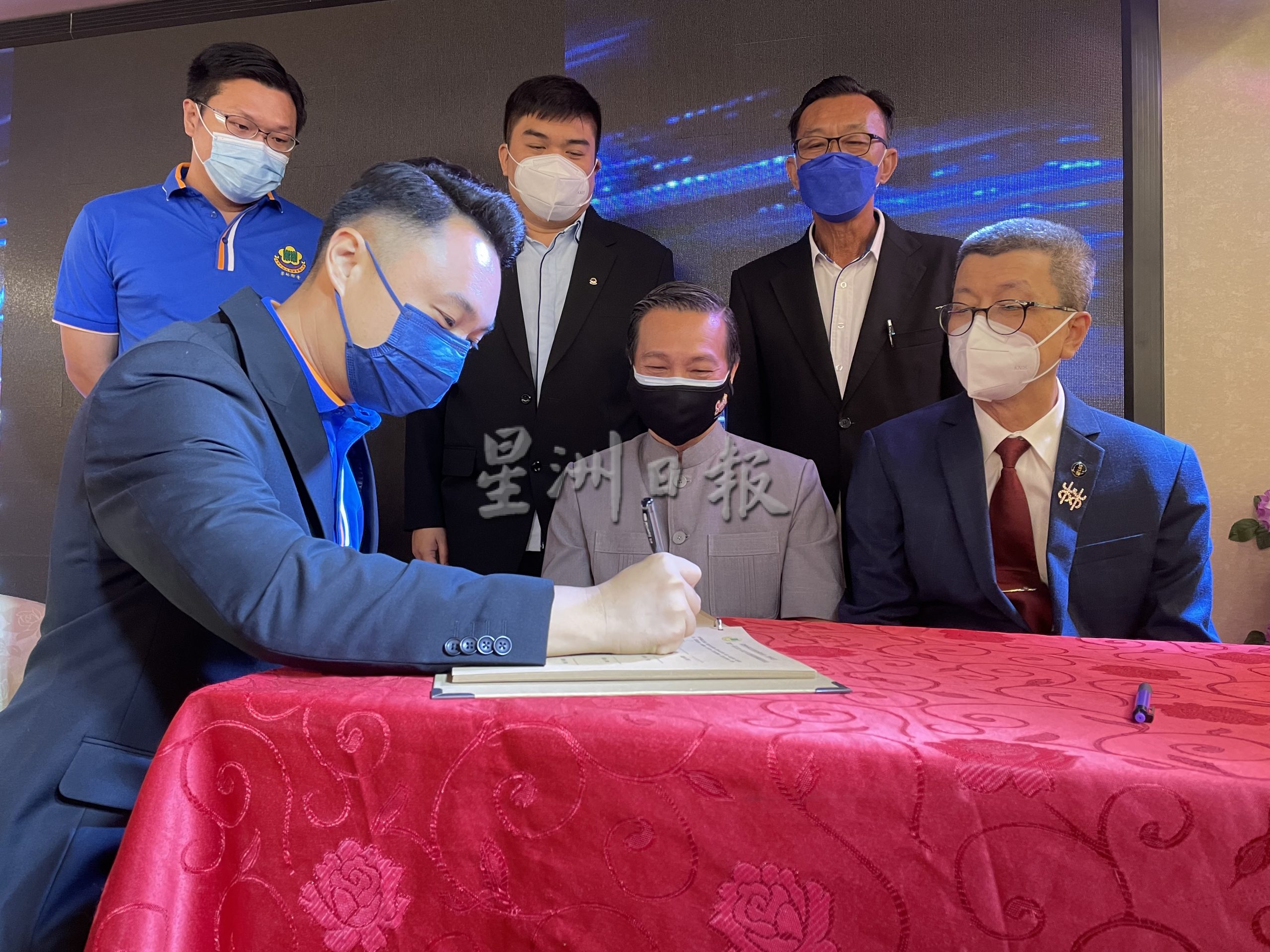 **已签发**柔:第四版头条(最新):迎合科技时代发展,柔林联合会增设2小组