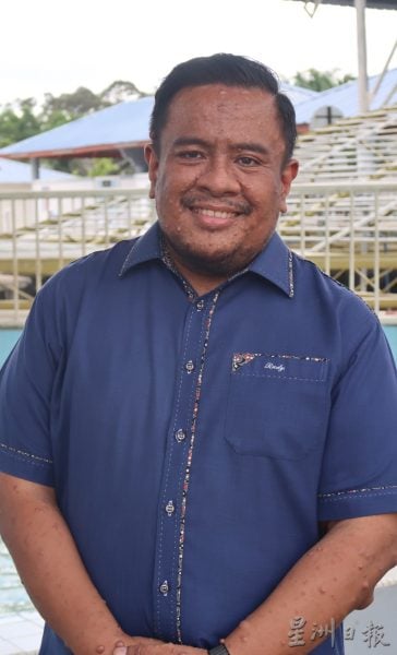 **已签发(请置头条)**柔︰第三版头条:【特稿】︰拉美士热水湖休闲中心,设儿童戏水区促亲子旅游