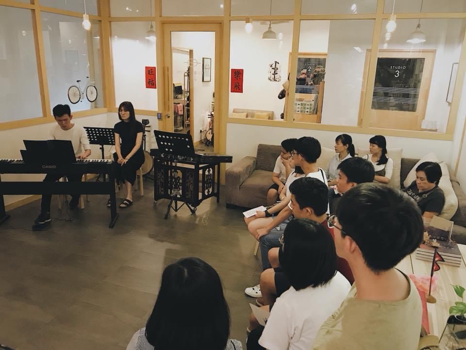 **已签发（请置头条）**柔：封面：【特稿】：疫情重创下转型新业态 音乐艺术工作者再出发