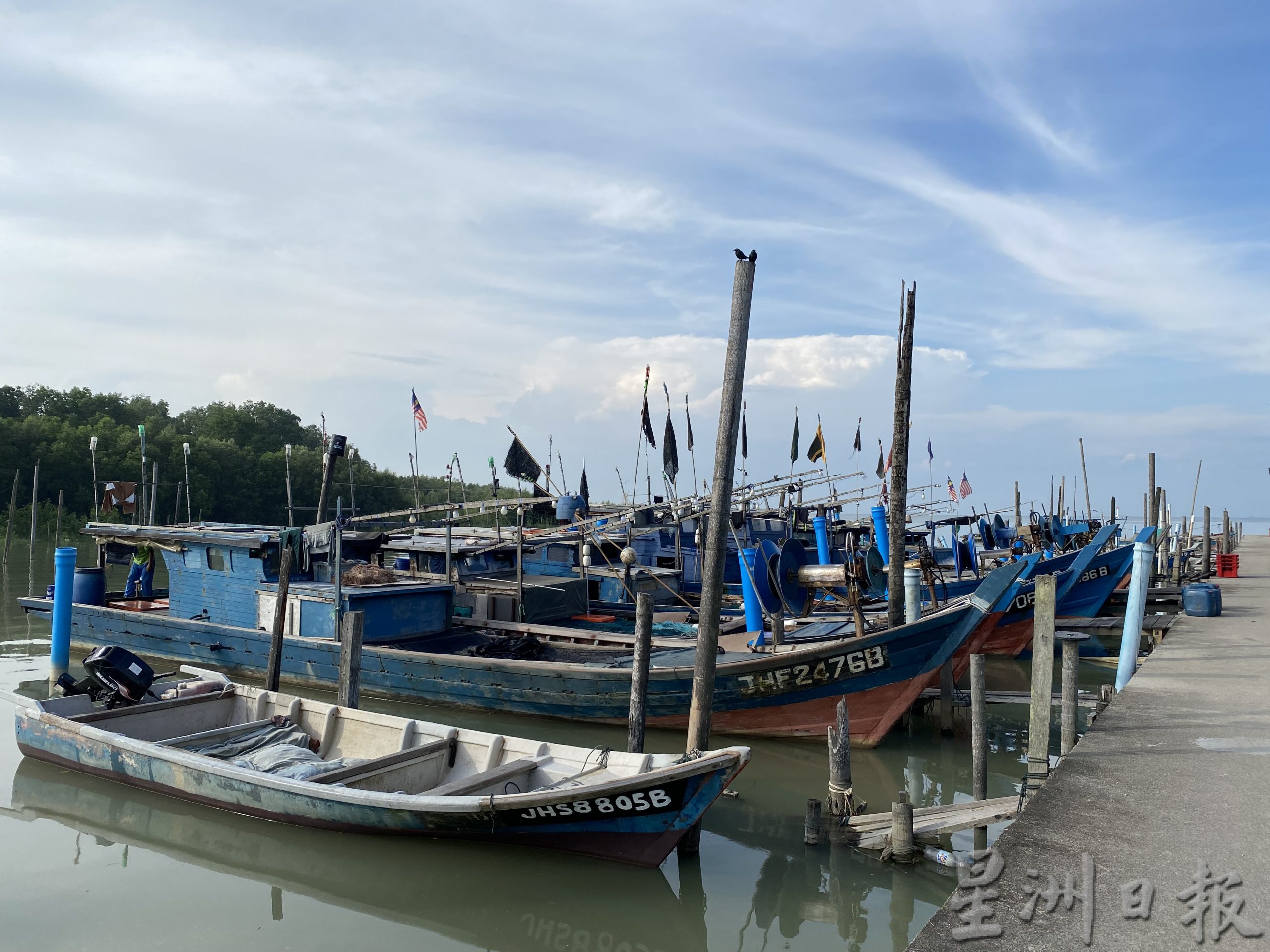 **已签发(请置头条)**柔:封面:特稿:【复苏期中乡镇游】之麻坡篇:走进渔村体验悠闲,到巴冬走一趟人文生态之旅