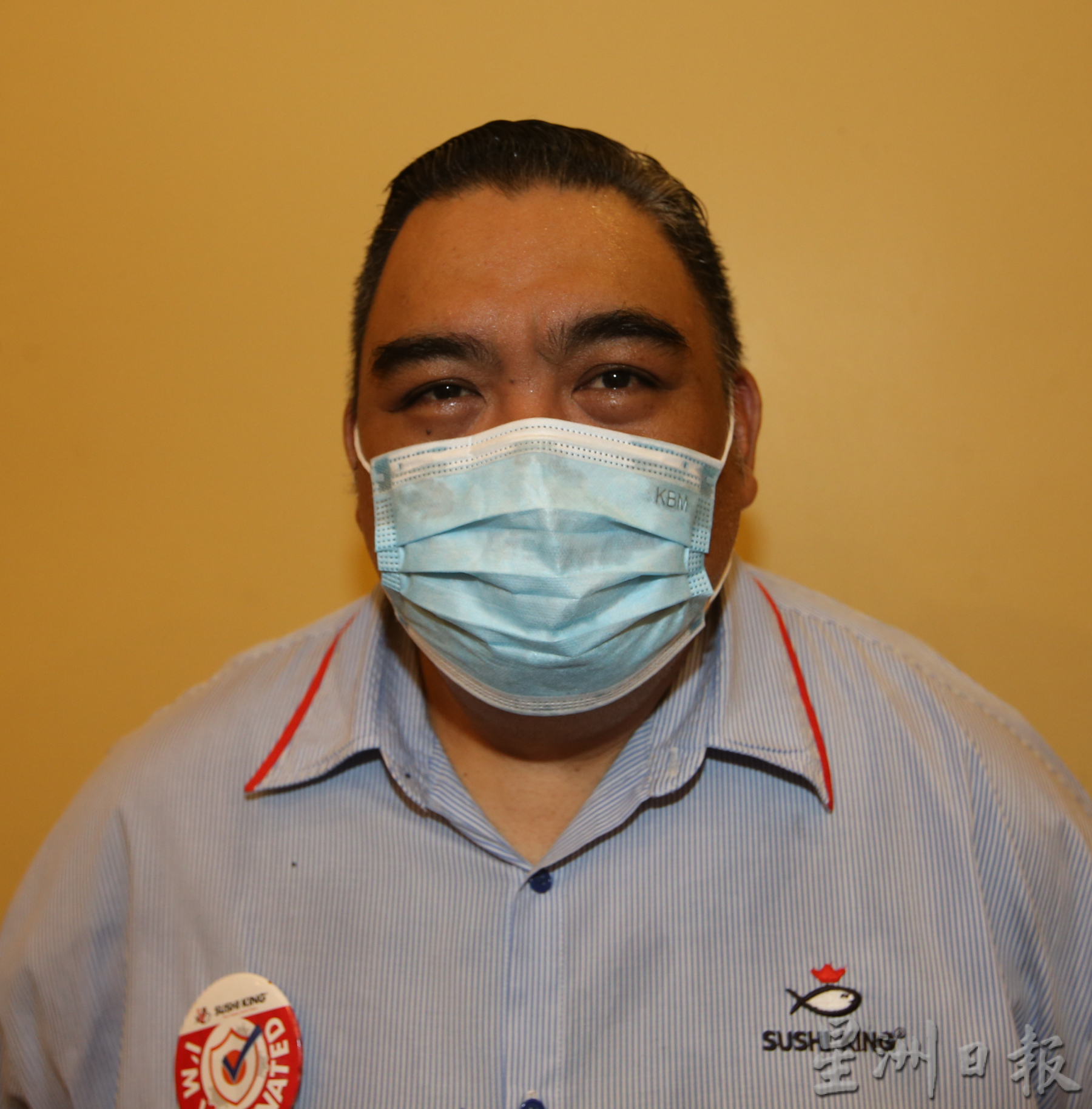 **已签发(请置头条)**柔:第三版头条:【特稿】:料周末连假年尾节日有效带动,新山各商场商家欣见人潮渐回流