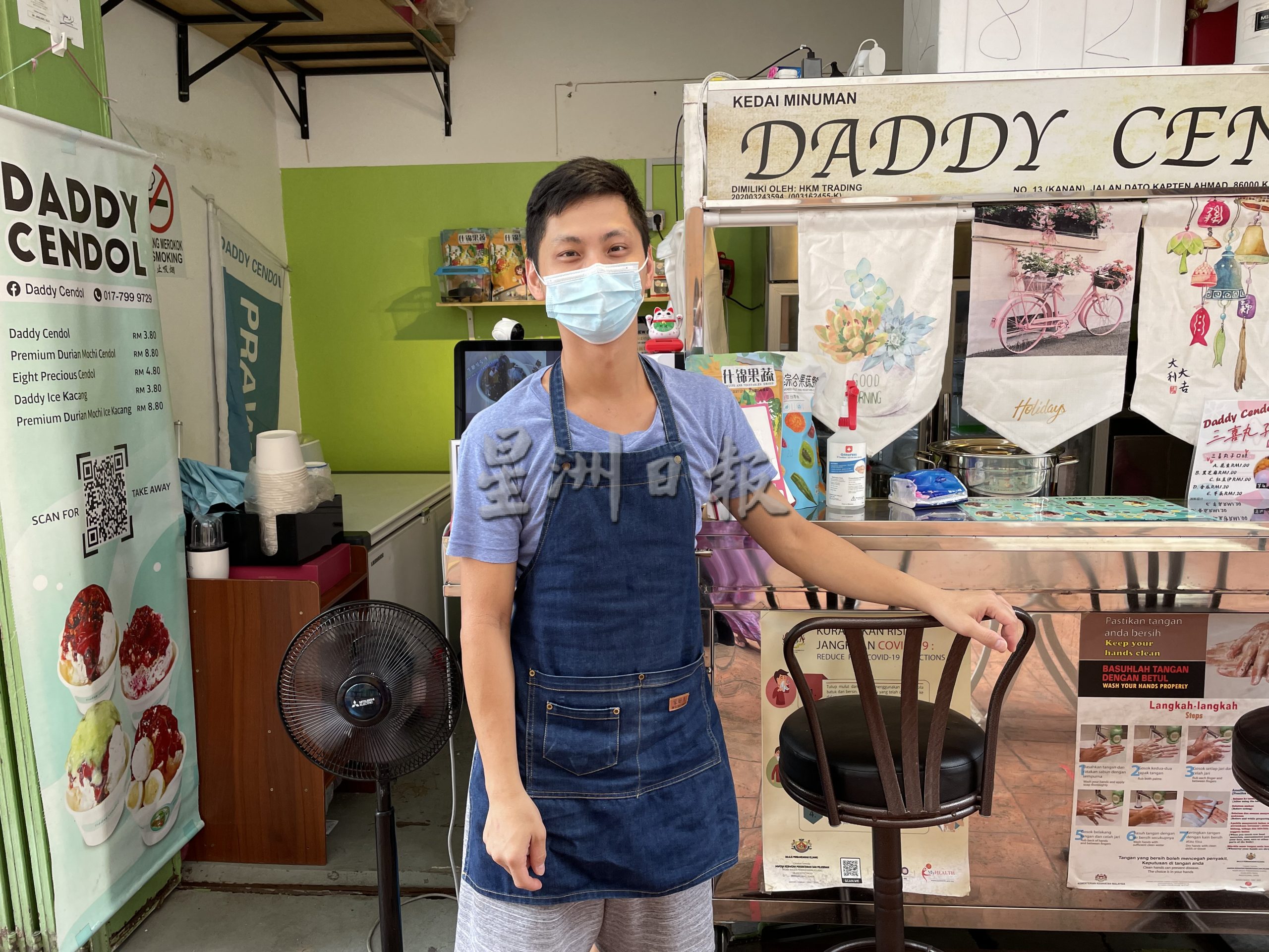 **已签发(请置头条)**柔:第三版头条:【特稿】:创意后巷壁画街翻新工程拖延,解放后游客逛不了、生意做不了