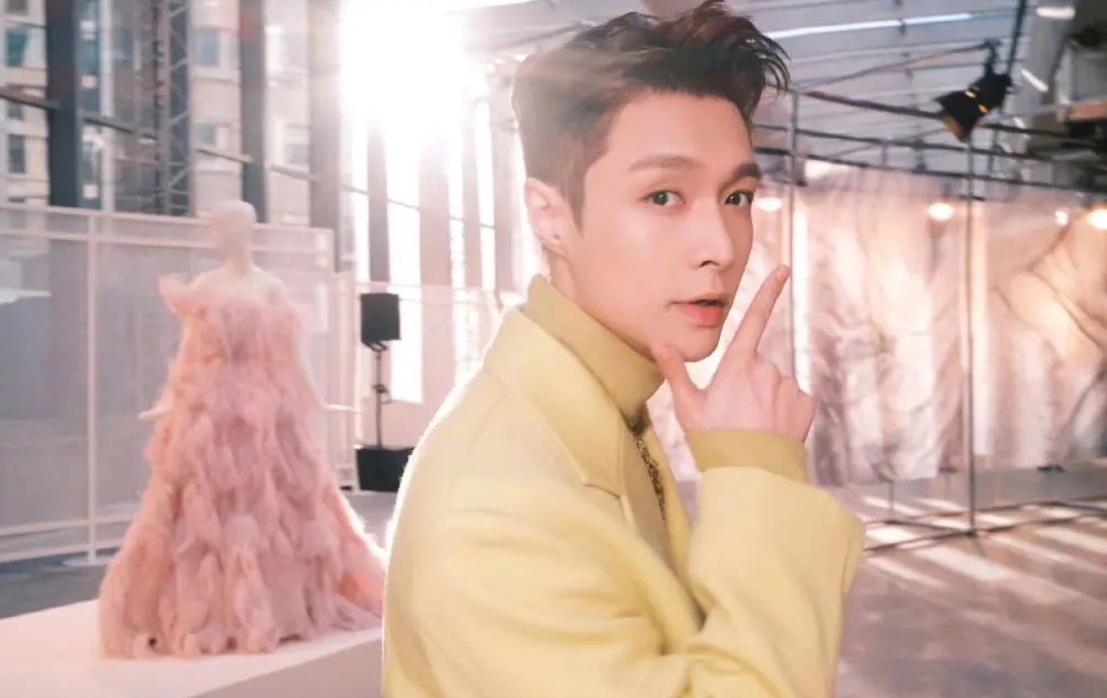 张艺兴被抹黑跟粉丝生娃 工作室发声谴责喊告