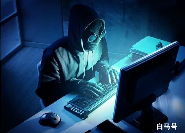 拼盘 2图/嫌小说愈写愈差 骇客盗取网络作家帐号写新剧情