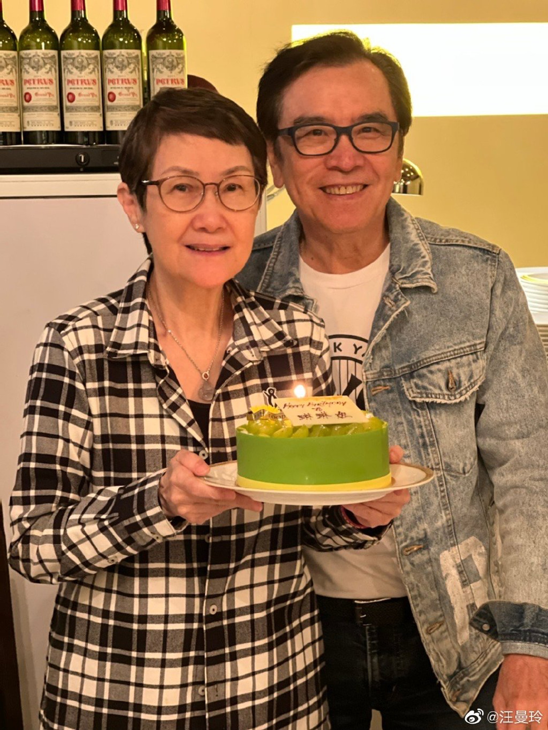 携手走过抗癌路|李琳琳73岁生日 姜大卫两度吻贺	