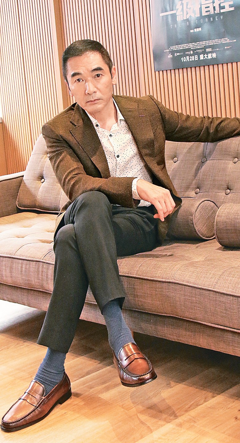 方中信突然示爱 莫可欣表示惊讶