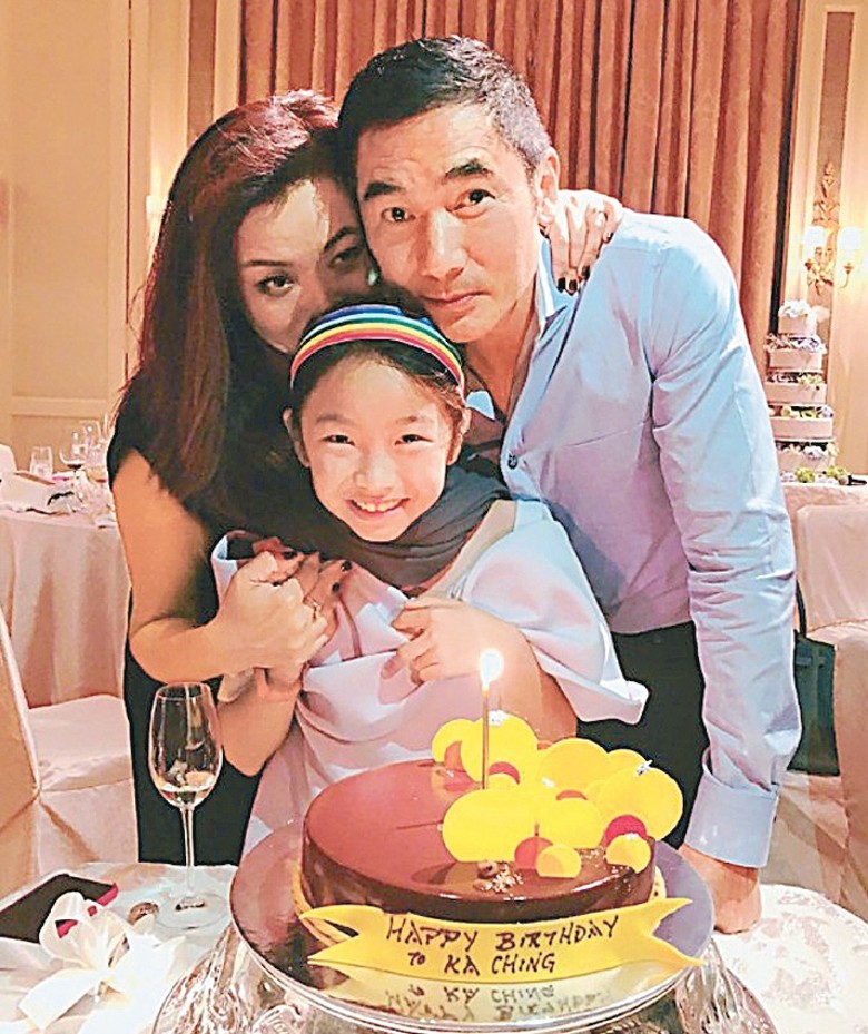 方中信突然示爱 莫可欣表示惊讶