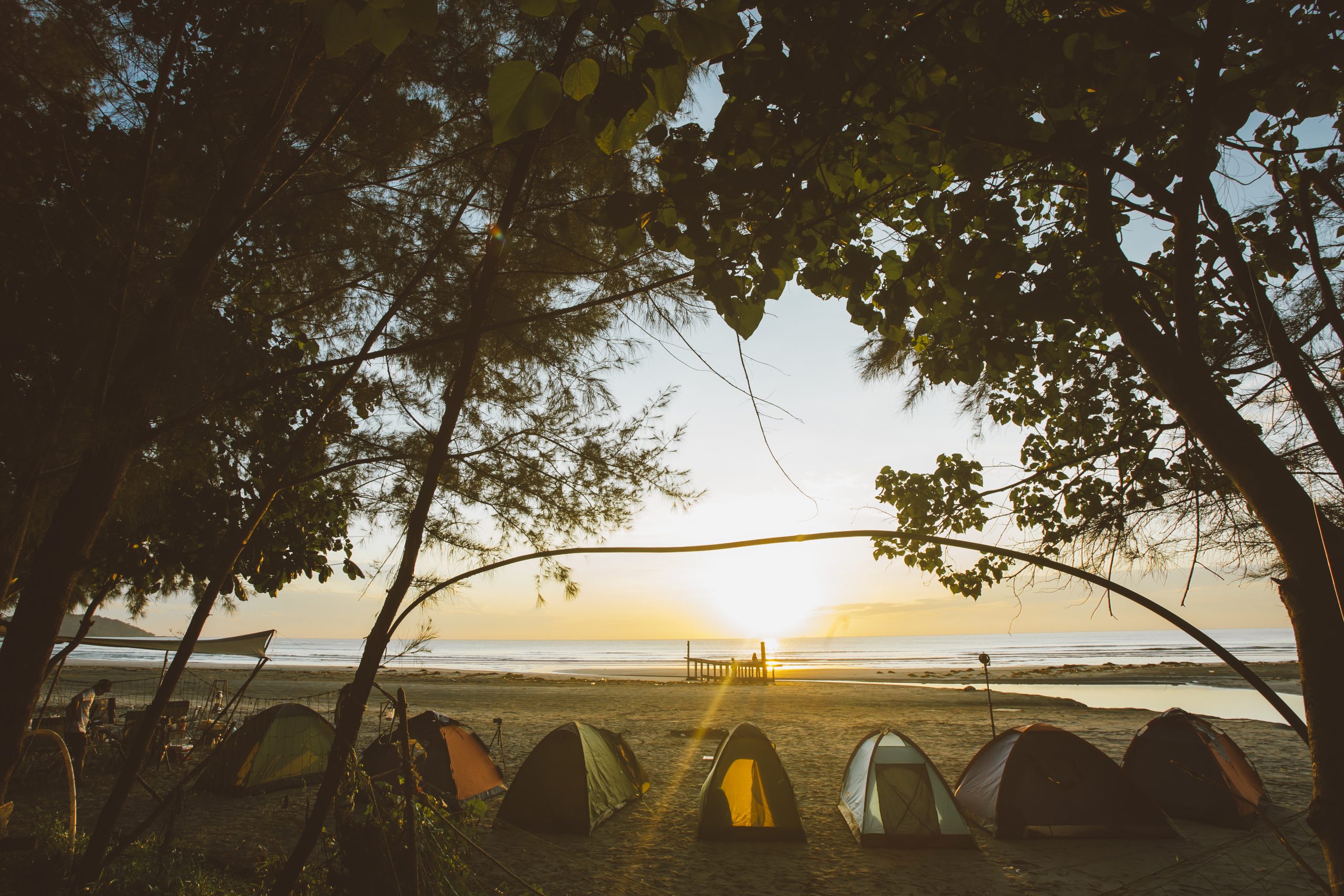 柔：11月13日刊【时尚记事簿】​在大自然体验中追求生活仪式感，精致露营乐趣无穷