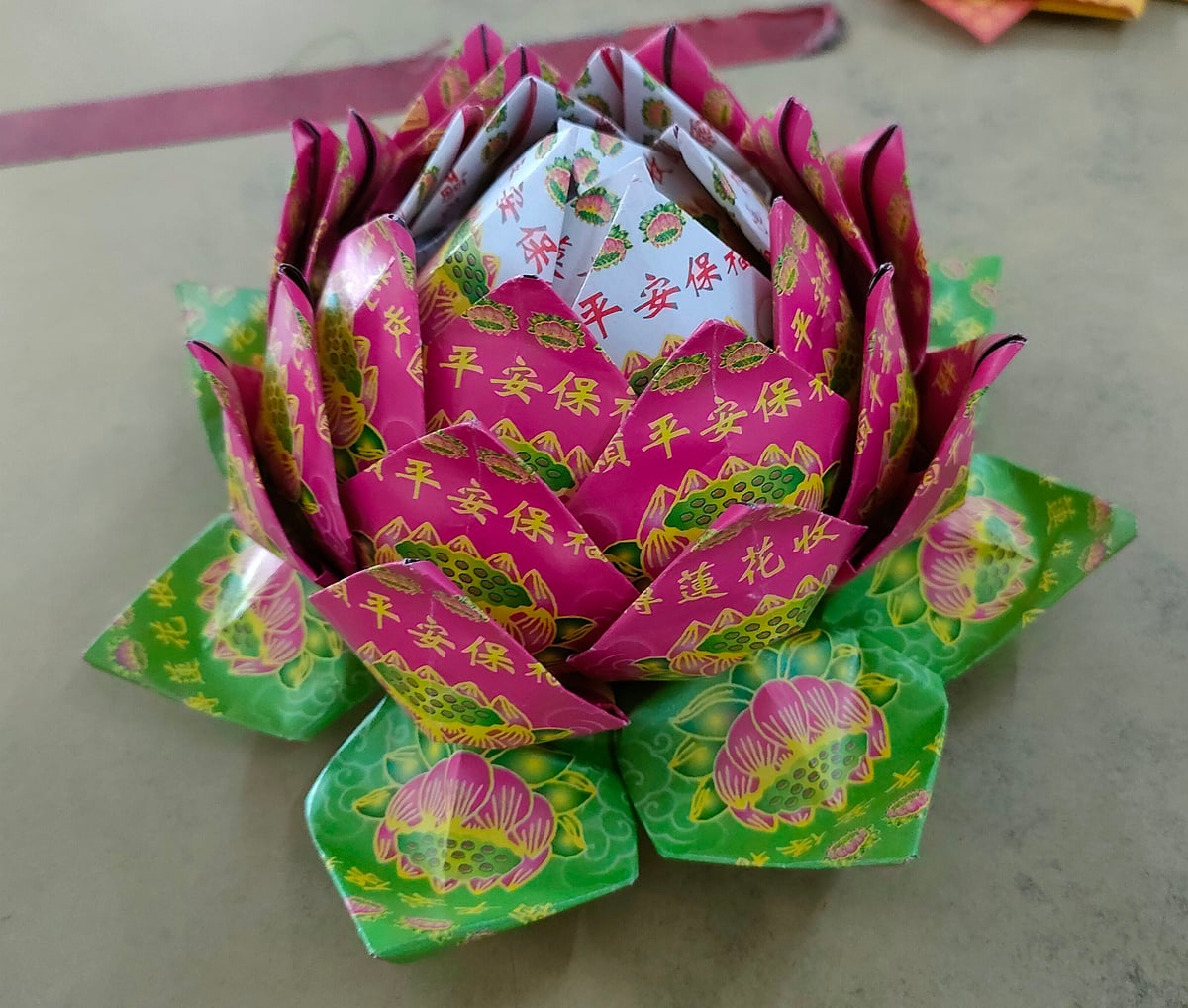 柔:【今日面谱】(本月18日刋):是限制也是机会,咖啡店老板娘疫情中成折莲花导师