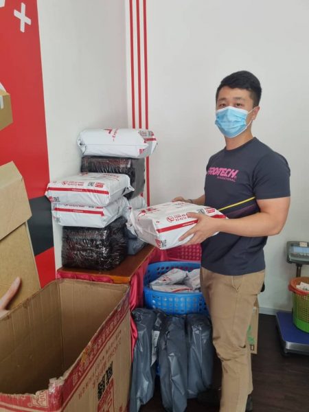 柔：【特稿】：疫情期间小型电商增，带动銮物流业发展