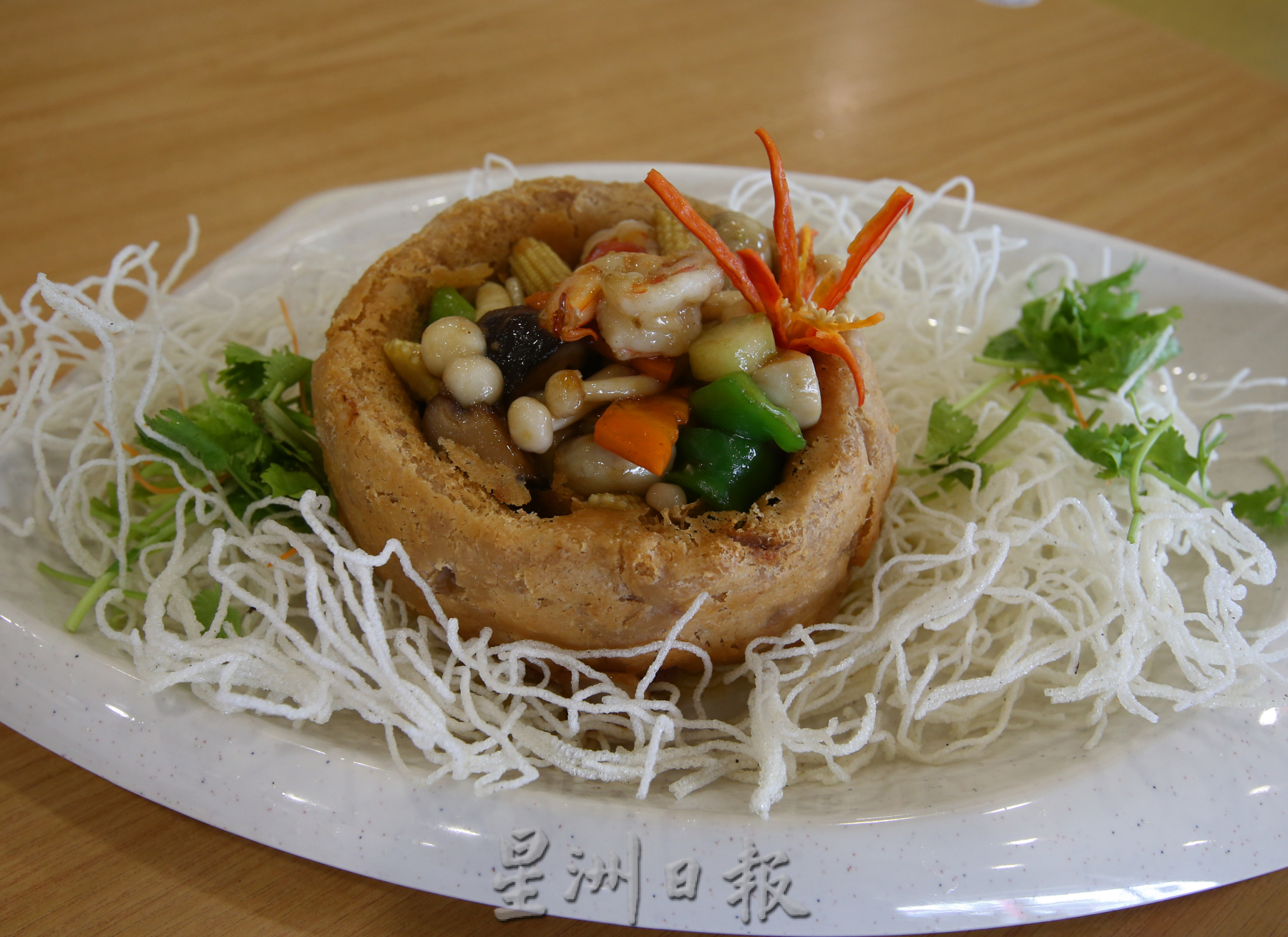 柔:【食客指路】:(11月30日刊登):居銮中医师怀念记忆中的老味道,边佳兰重遇掌厨老师傅