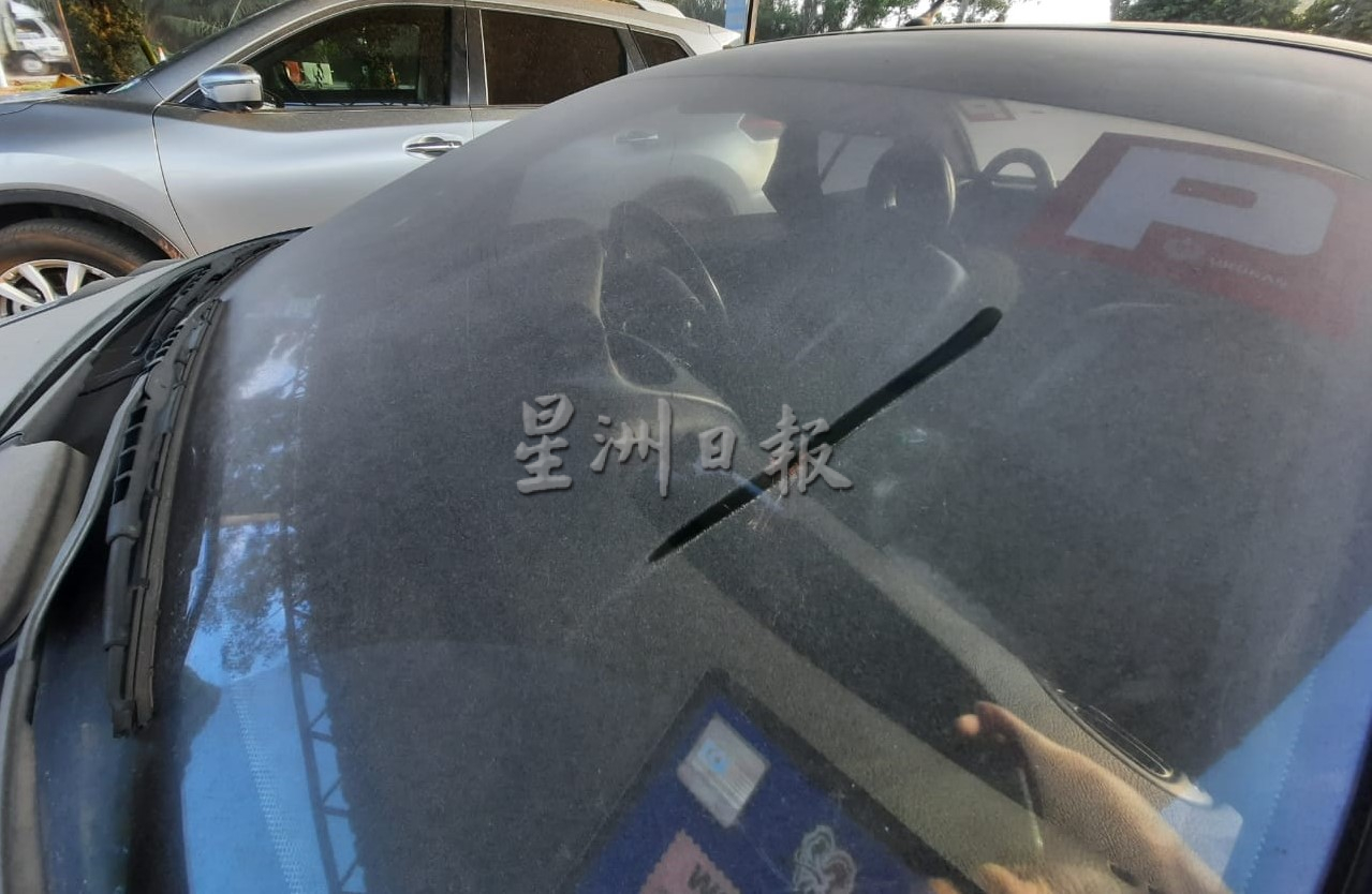 柔:实廊修路肇塞车 居民闻“尘”色变