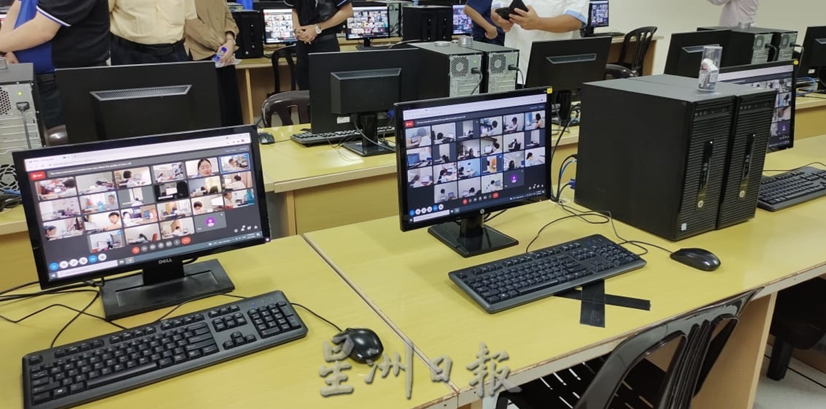 柔:新闻:古来宽中1381新生应考 录下考试过程方便回看追踪