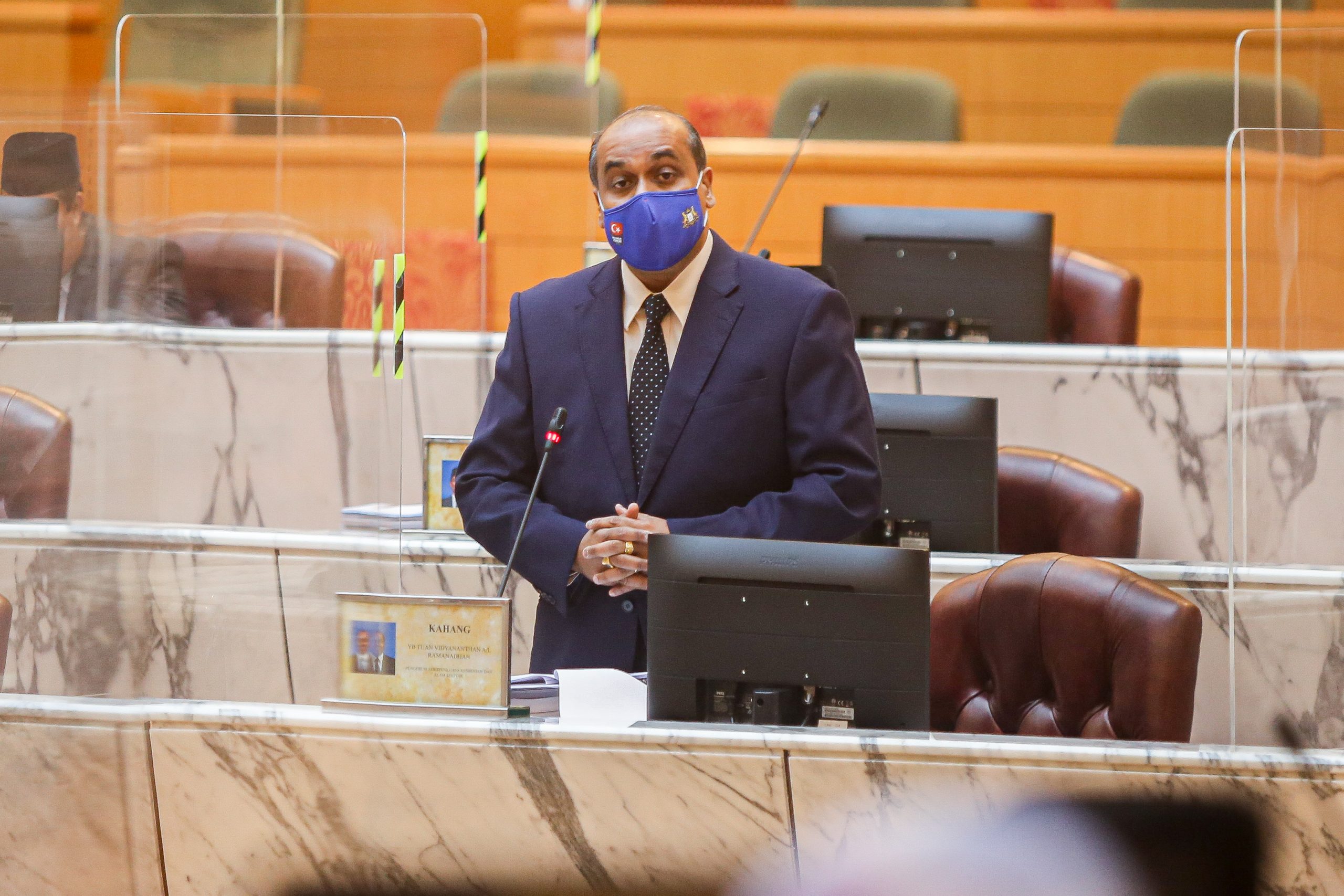 柔：新闻：州议会：阿威雅：目前已种25万棵  柔州2025年达400万棵树