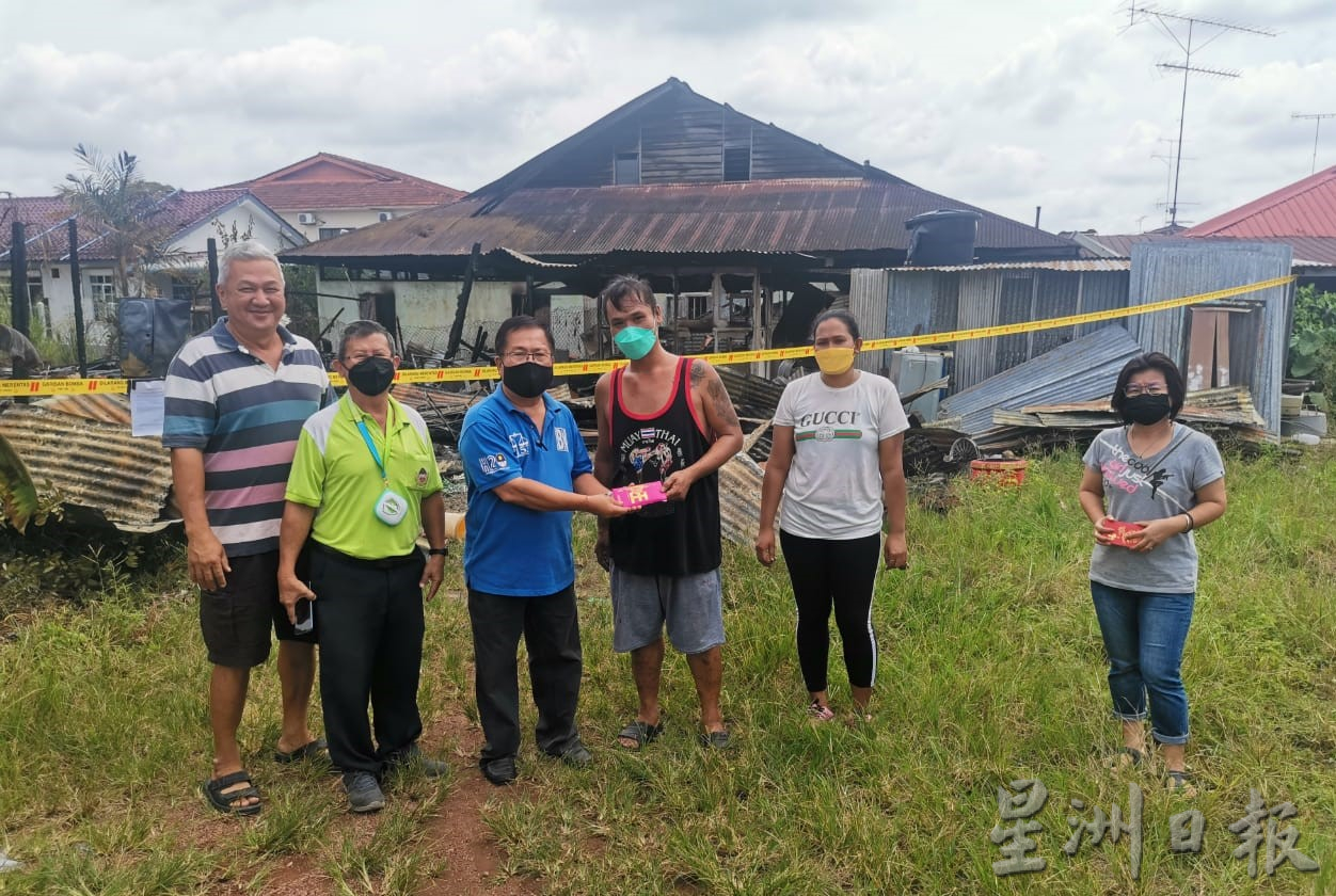 柔:新闻:火患灾民获援助金