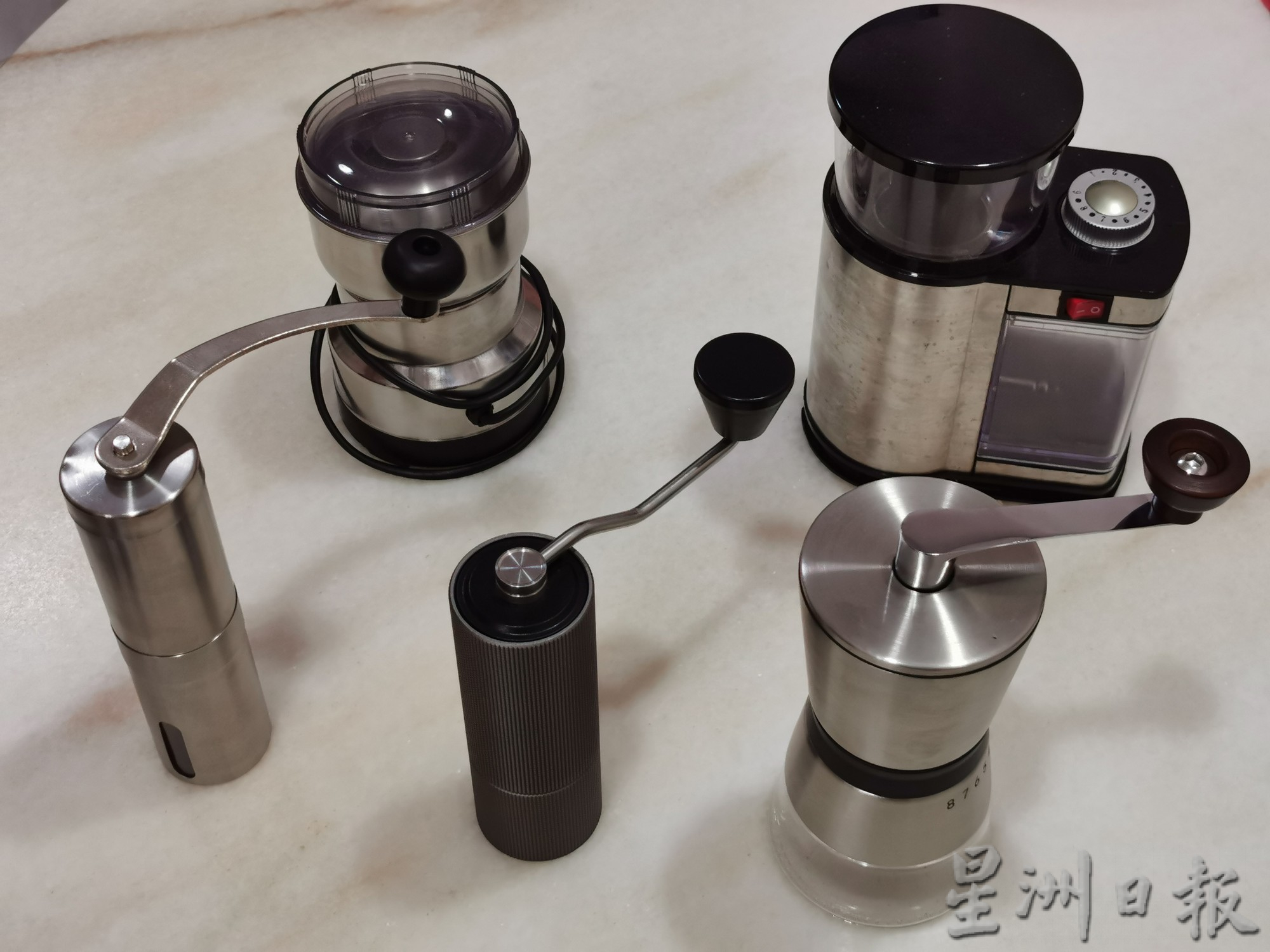 柔:时尚记事簿(11月6日见报):在家冲泡一杯精致香醇的手冲咖啡