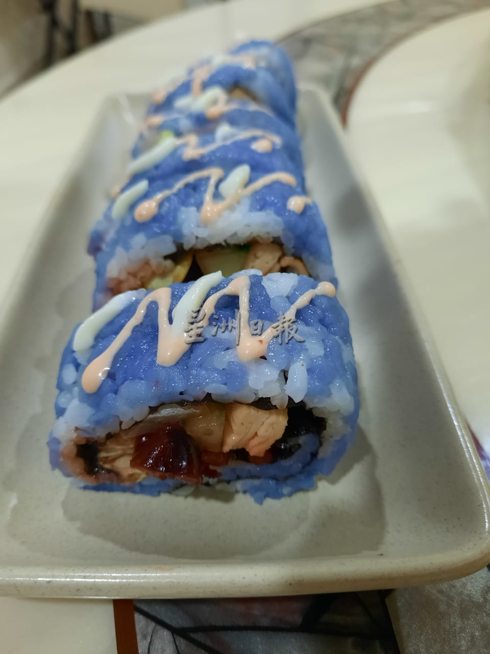 柔：食客指路之私房好菜：把餐厅搬到家中，李艳馨自制寿司