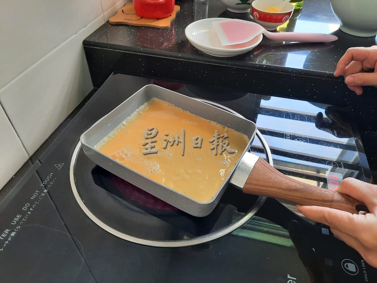 柔:食客指路之私房好菜:把餐厅搬到家中,李艳馨自制寿司