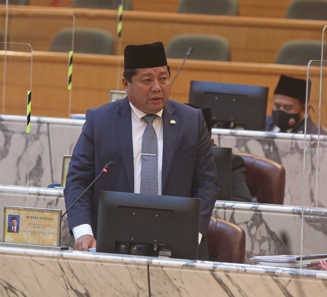 柔：（州议会上半场四文之一）︰马兹兰︰已发5万个教学模组，助学生掌握读写算技能