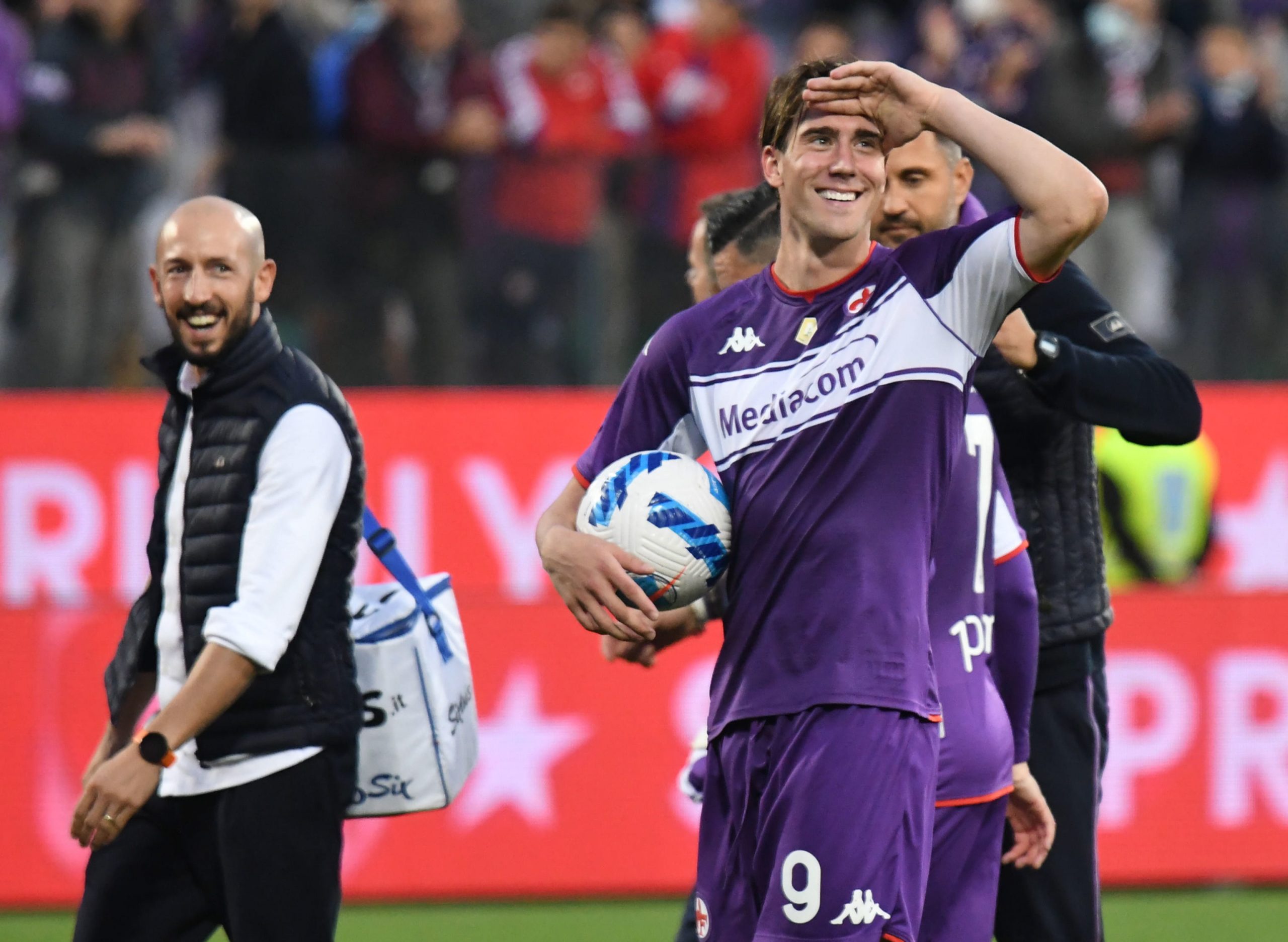 欧冠出线壮声势 祖云要摘紫百合