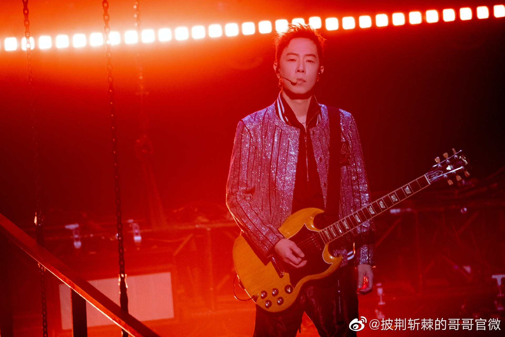 永远唱不腻《海阔天空》 黄贯中视黄家驹如神般存在