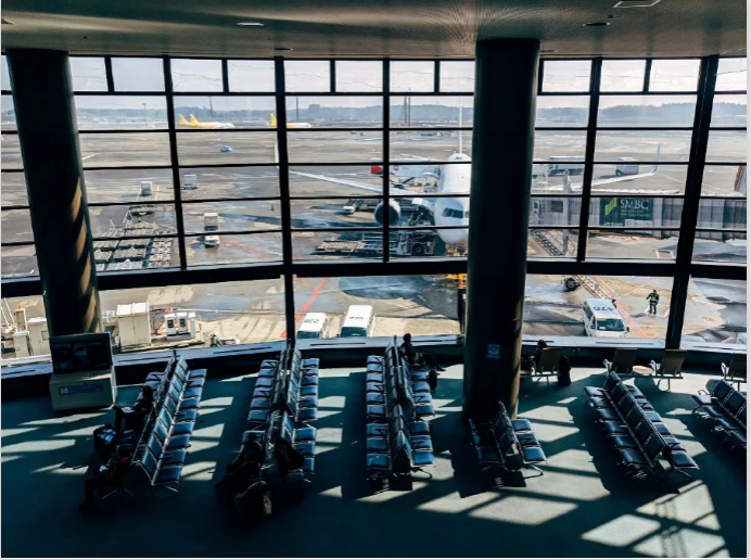 法院暂缓强制员工接种   美入冬疫情恐升温