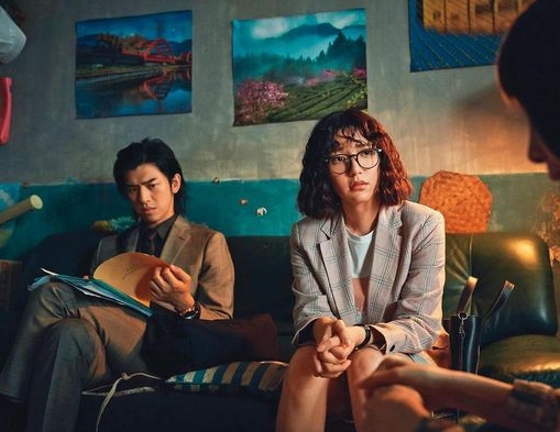 深夜亲密醉搂郭雪芙 陈柏霖避谈9年女友