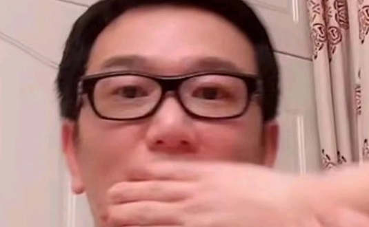 温兆伦直播间语无伦次 疑醉酒遭老婆捂嘴