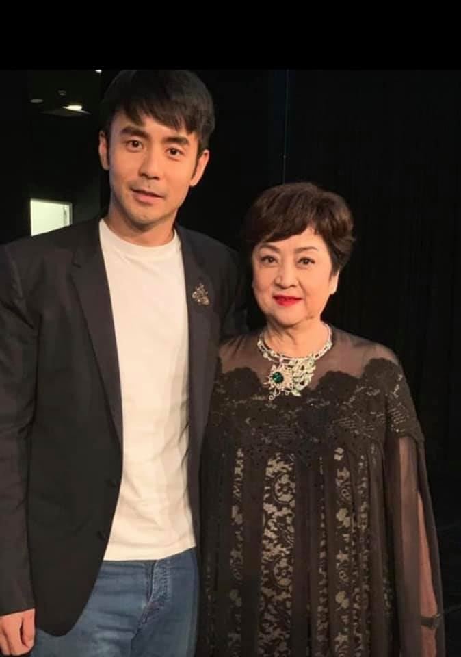 爆闺蜜私下另一面 林青霞心疼甄珍剥虾给刘家昌吃