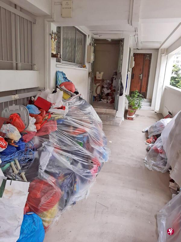 狮城独居七旬老翁 卧尸垃圾屋没人知