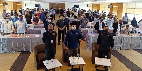 环境局过去2年 发161罚单给棕油厂 48罚单给采石厂