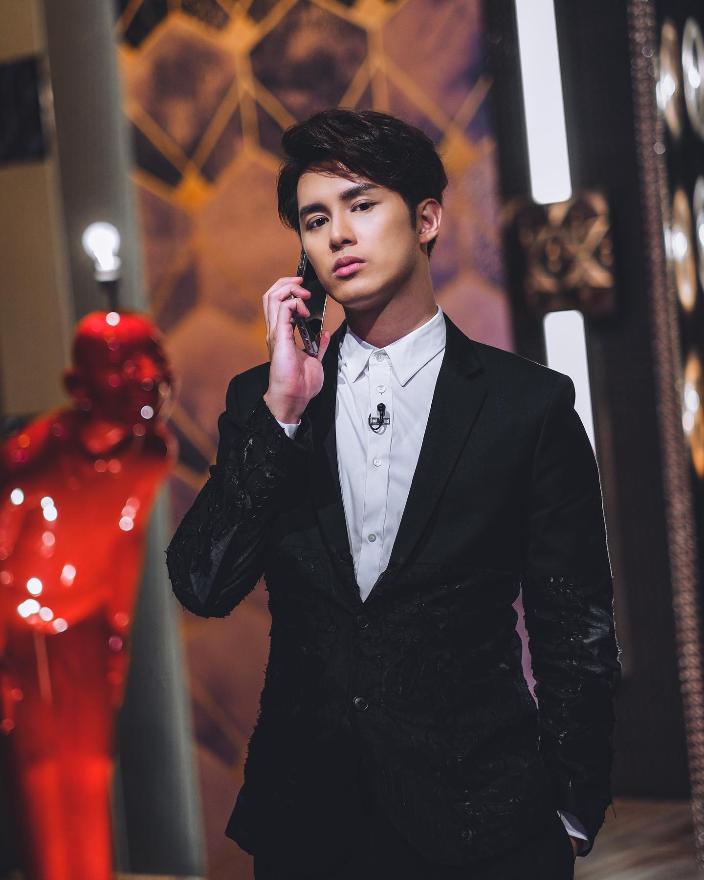 生日变求婚!陈炜收3卡钻戒