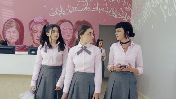 罗贤达／《亚拉瓦比女校圈》为校园霸凌逃不掉的父权