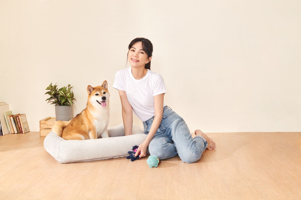 被儿撞见换卫生棉 Ella下一秒反应被赞爆