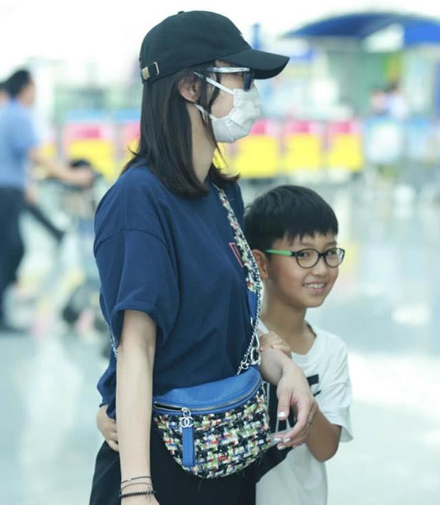 被曝复合初恋秘产二胎 白百何懒理晒剪刀手