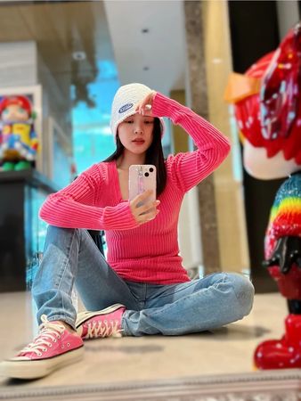 被老公杜淳名气连累‧王灿居家服挨酸土气