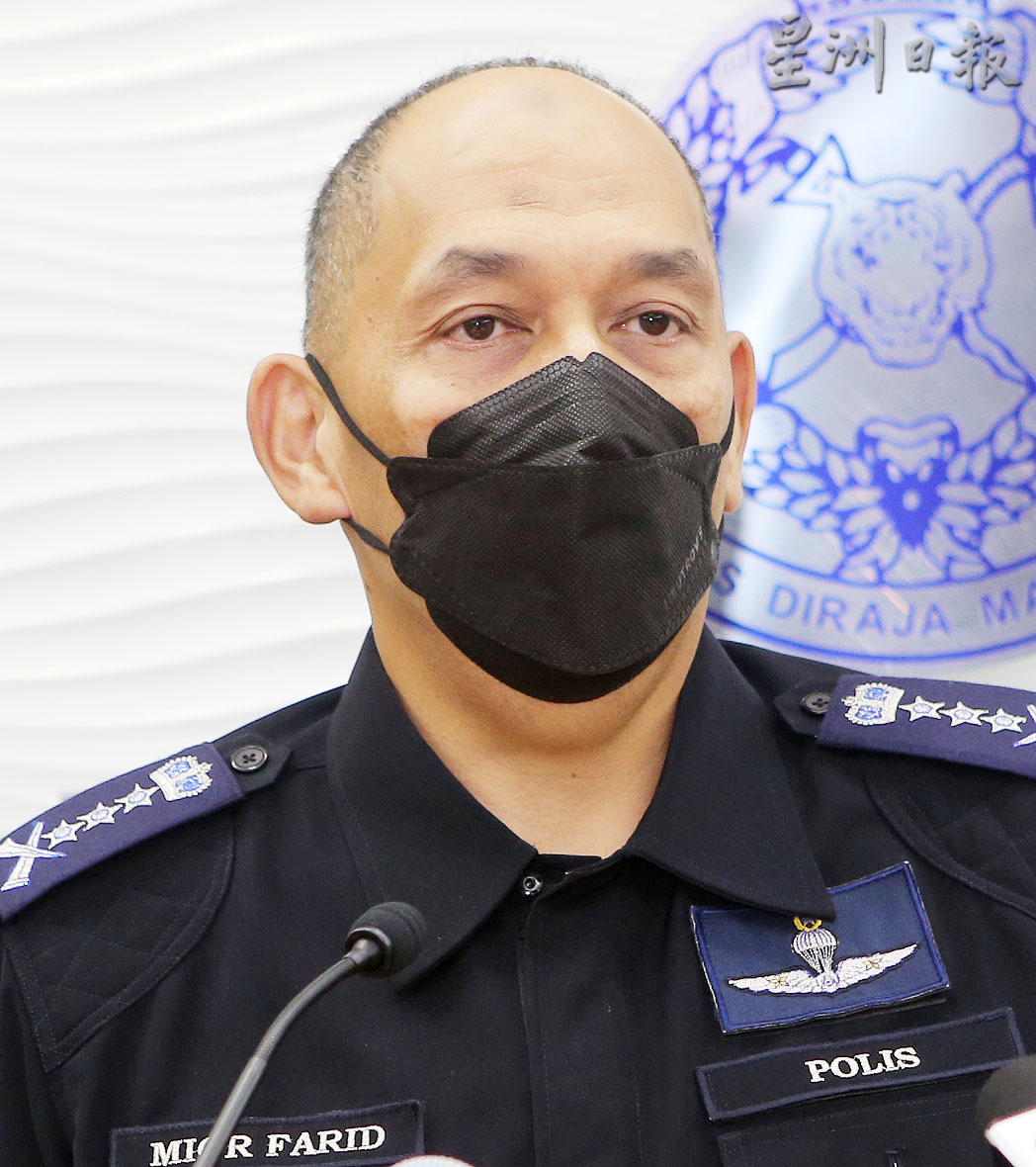 警方:小印度直升机送殡 警接投报各角度调查