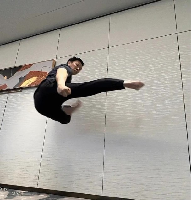 设计和谢霆锋高难度对打戏　甄子丹曝是向自己致敬